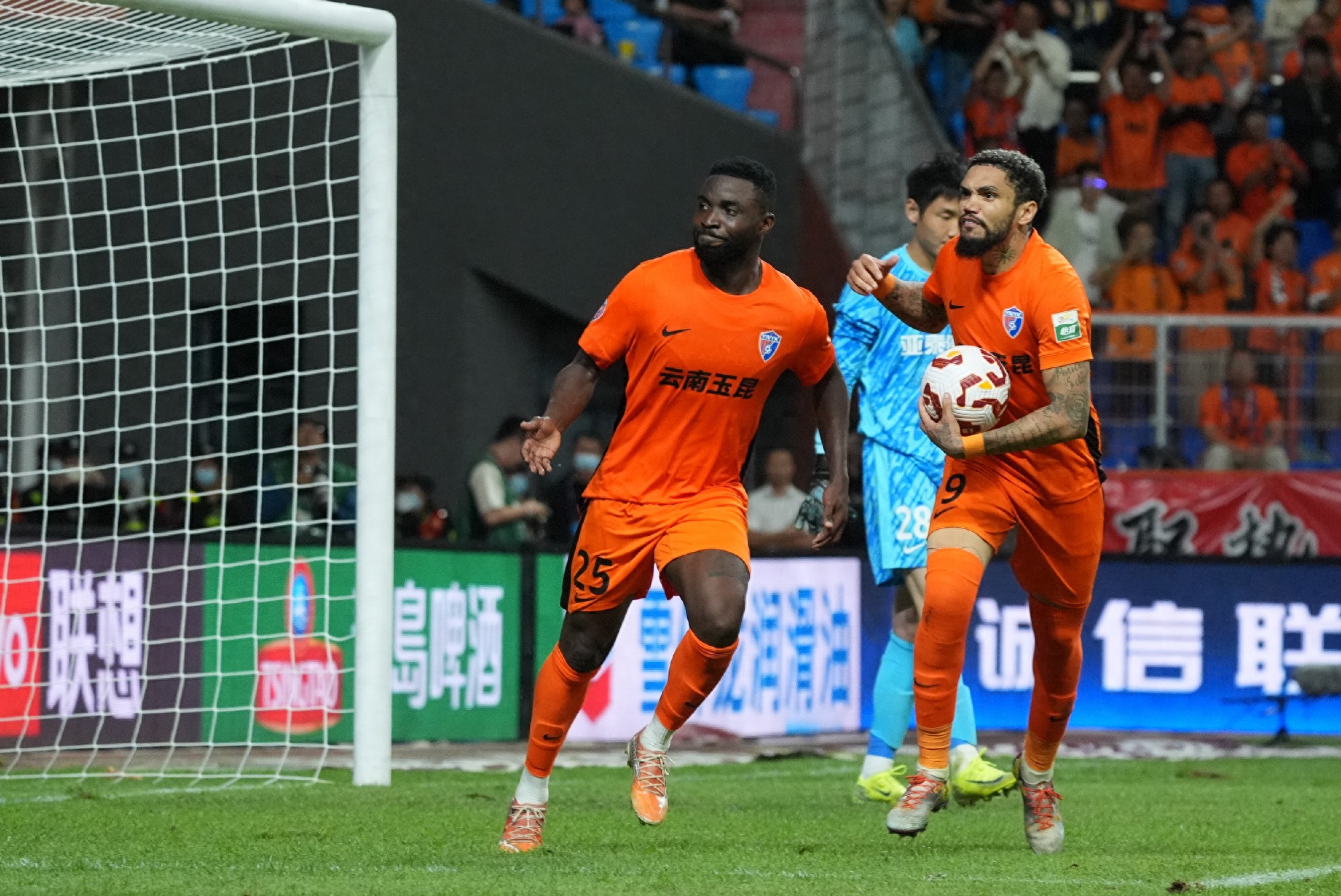 黄晓明为蔡,文静庆生,亲密互动引,PG,PG电子官网,PG,app,PG电子登录入口,PG电子注册